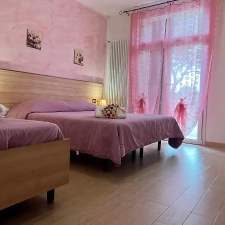 Le Essenze - Terrazza Sulla Romagna ファームステイ