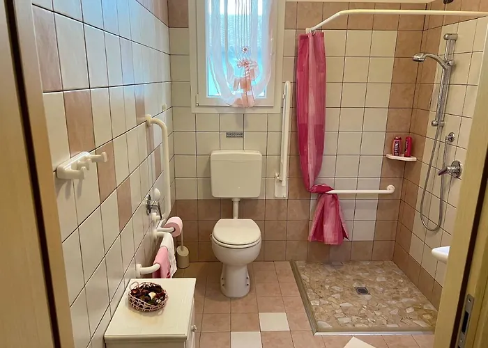 Lantgård Le Essenze - Terrazza Sulla Romagna *