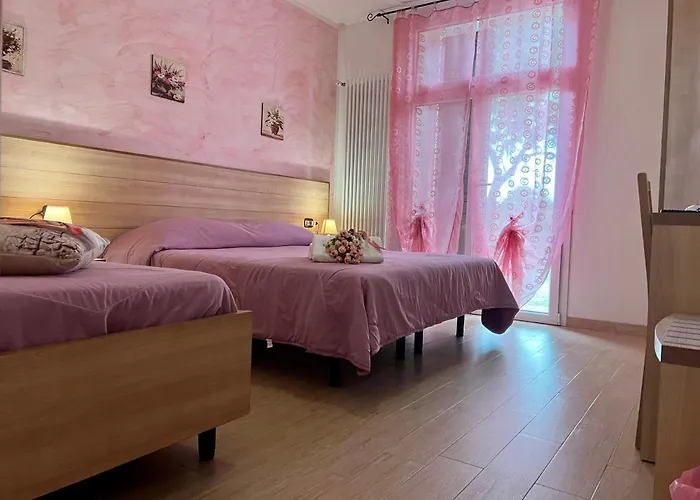 Le Essenze - Terrazza Sulla Romagna Séjour à la ferme