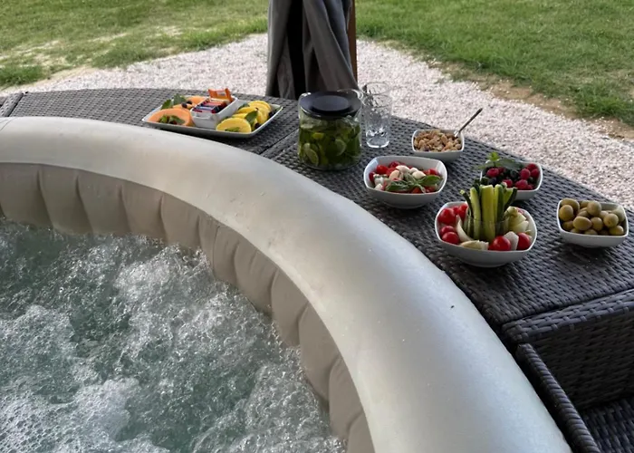 Le Essenze - Terrazza Sulla Romagna Séjour à la ferme Cesena